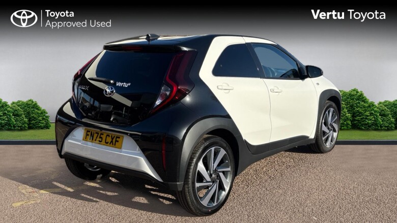 Toyota Aygo X 1.0 VVT-i Edge 5dr Petrol Hatchback